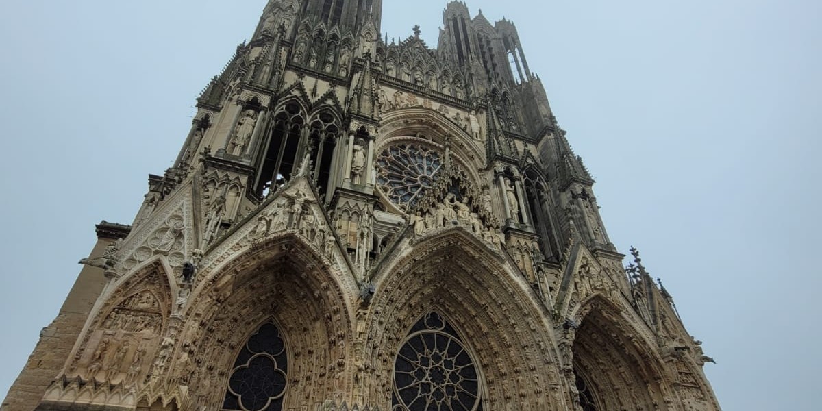 Equipo de Viajes en Oferta en oficina